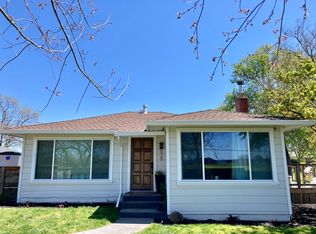 570 Irwin Ln, Santa Rosa, CA 95401