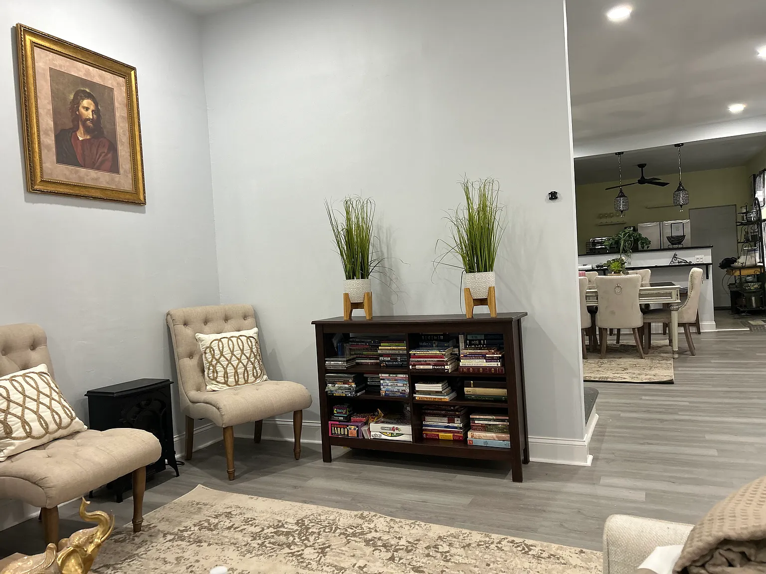 6 bed, 2562 sqft, $850 — Photo 3