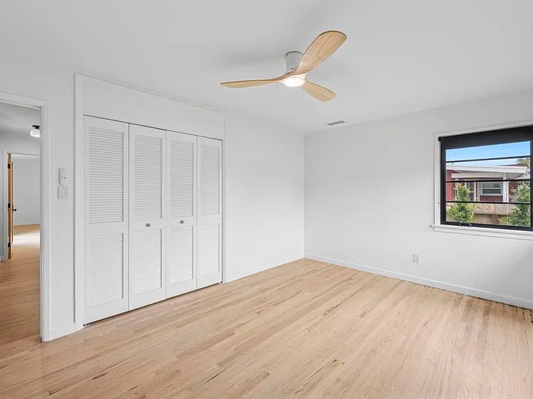 1061 Buena Vista Way — Photo 27