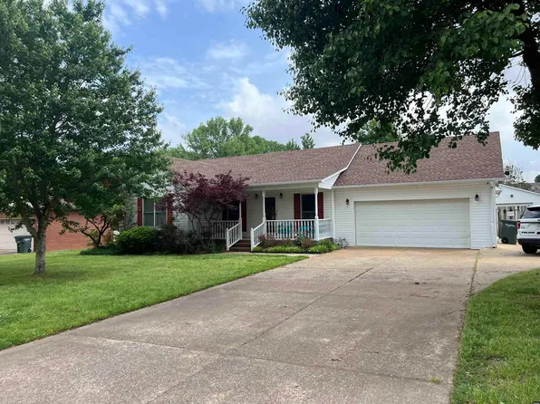 1115 Honeysuckle Ln, Union City, TN 38261