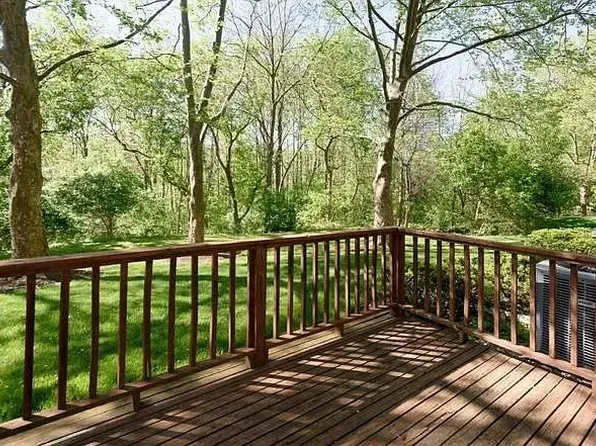 104 Cavalry Ct, Chesterbrook, PA 19087