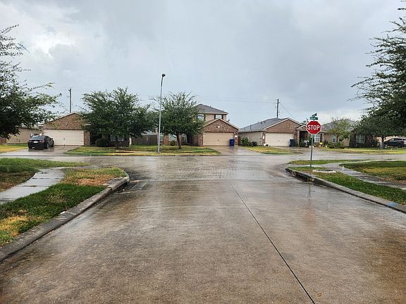 4th image of 1023 Marigold Rd