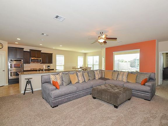 4th image of 25527 Farrier Dr