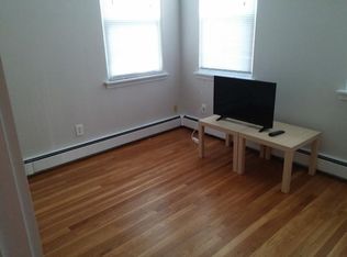 1000 Memorial Dr APT 1L, Cambridge, MA 02138