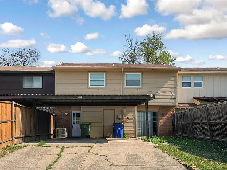 2203 Sheraton Dr — Photo 30