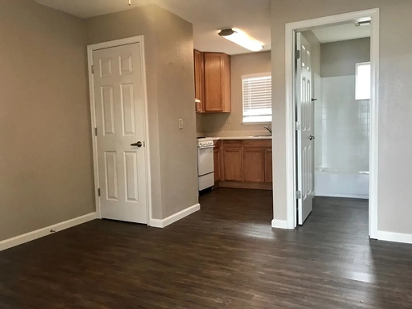 Stonecreek Apartments — Photo 3