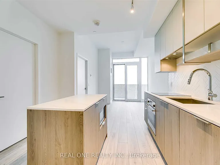 15 Holmes Ave #2409 — Photo 4