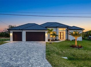 909 SW 11th CT, CAPE CORAL, FL 33991
