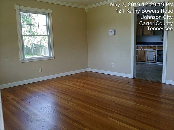 4th image of 121 Bowers St