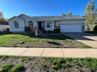 330 W Creekside Ln, Kaysville, UT 84037