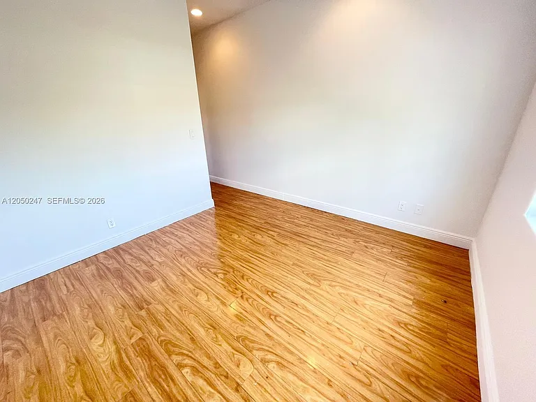 2307 Washington St #4 — Photo 20