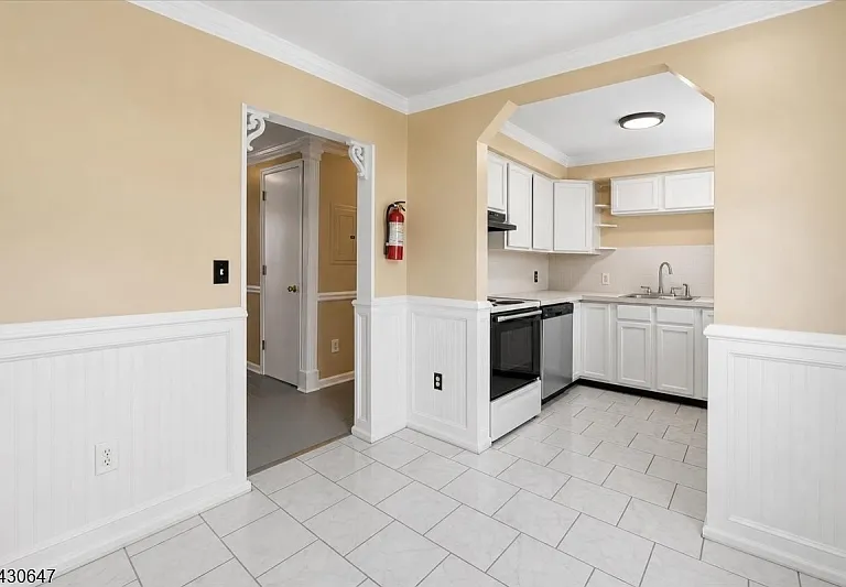 89 Main St #2 — Photo 14