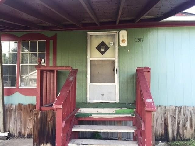 1st image of 138 Hollywood Park Dr