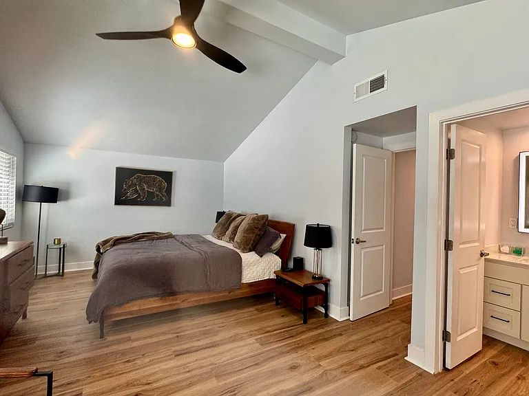 4425 Sierra Springs Dr — Photo 32