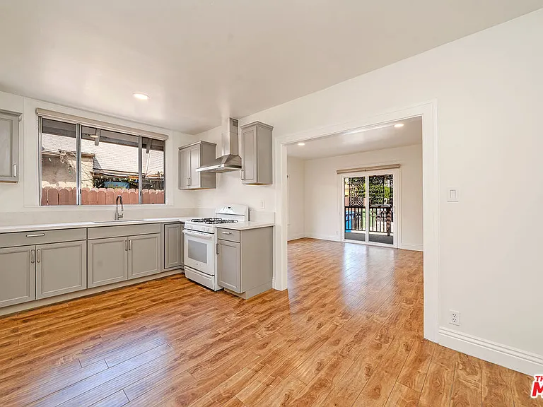 5430 Monroe St #1/2 — Photo 14