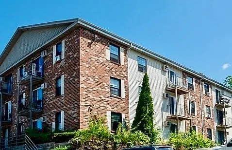 10 Hemans St #13