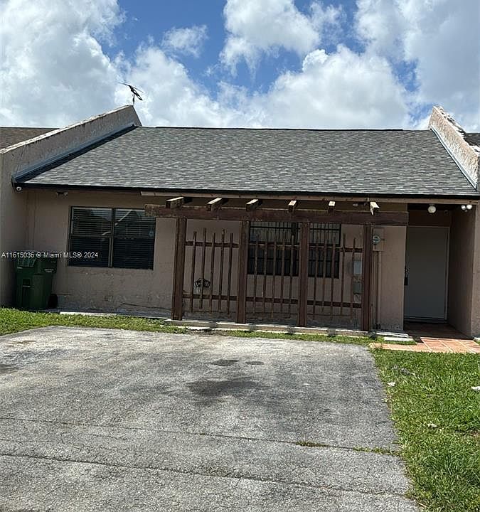 1st image of 1222 Sandpiper Blvd #1222