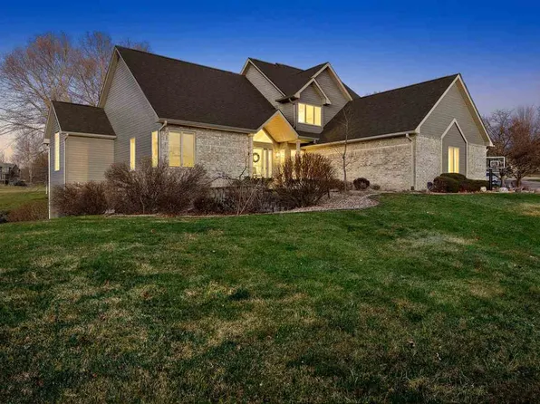 482 Butternut Ln, Iowa City, IA 52246