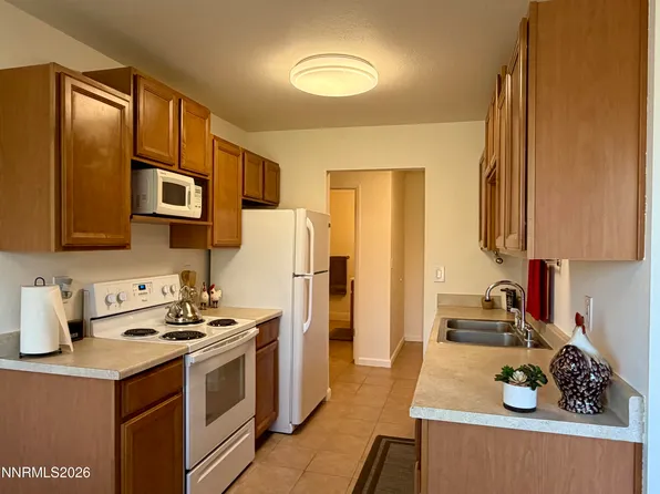 3870 E Leonesio Dr APT B1, Reno, NV 89512