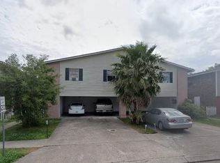 925 W Monterey Ct, Gretna, LA 70056