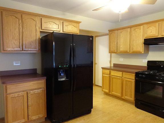 5th image of 120 Bushthorn Dr