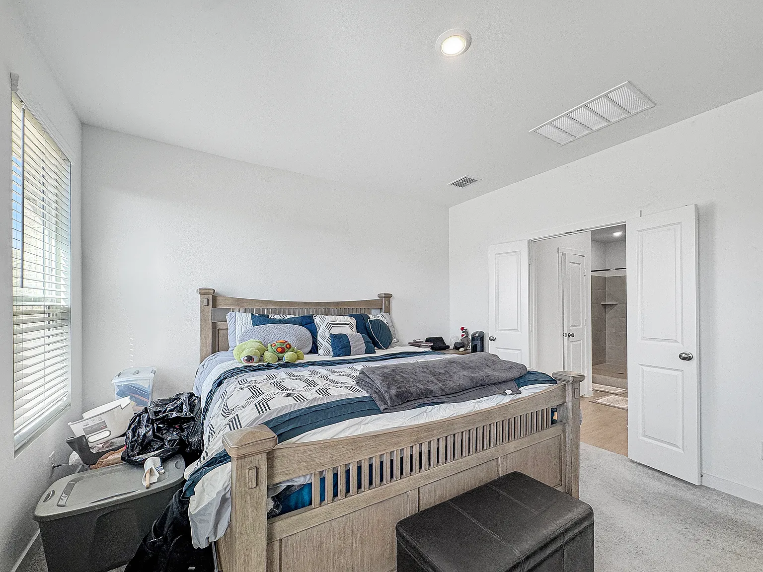 4 bed, 2083 sqft, $2,800 — Photo 3