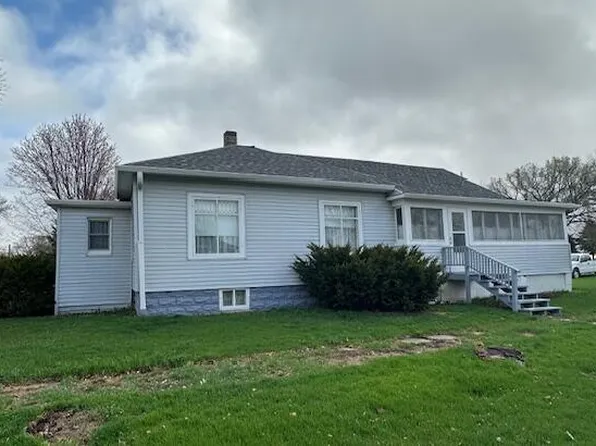 305 5th Ave, Claremont Village, SD 57432