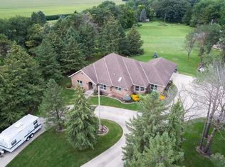 1250 SE 28th St, Owatonna, MN 55060