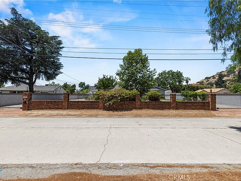 9141 Wheatland Ave — Photo 64