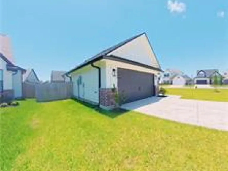 2105 Aleppo Ct — Photo 19