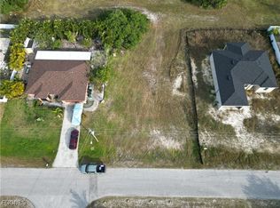 437 NW 16th Pl, Cape Coral, FL 33993