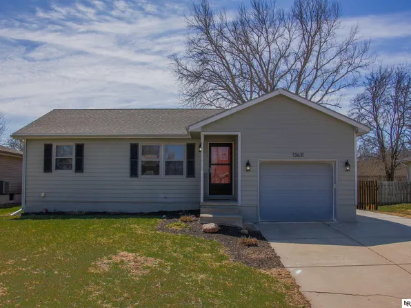 13631 Guildford St, Waverly, NE 68462