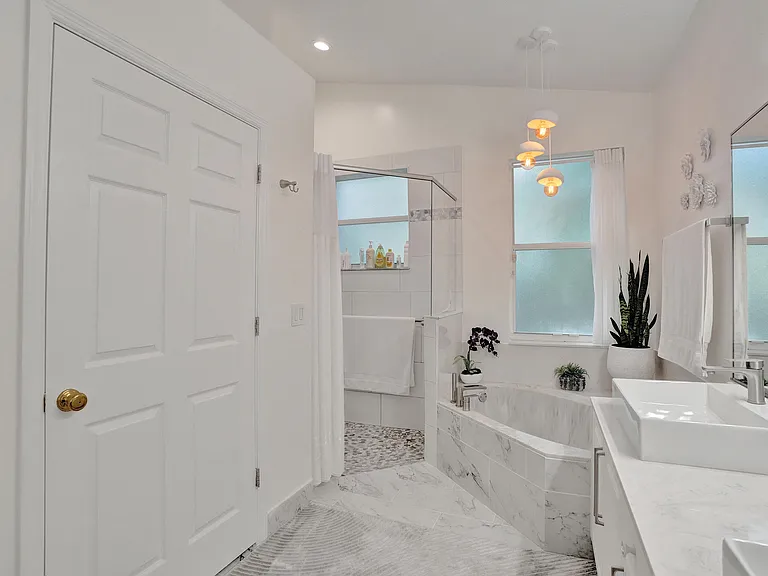 5860 NW 120th Ave — Photo 29