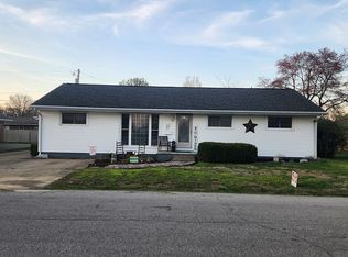 713 E 8th St, Mount Vernon, IN 47620