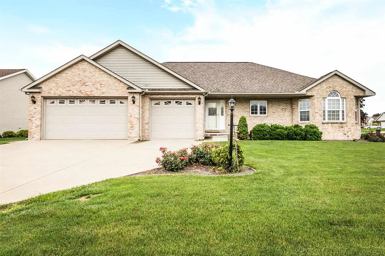 200 Thornton Ct photo 1