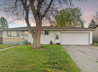 609 26th Ave NE, Great Falls, MT 59404