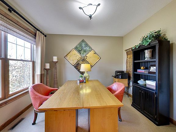 5th image of 1830 Deephaven Dr