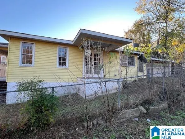 9337 3rd Ave, Trafford, AL 35172