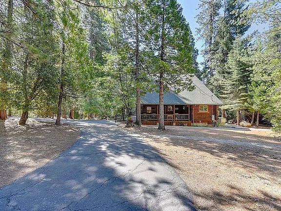 2nd image of 26030 Sugar Pine Dr