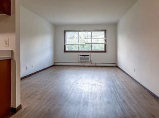 2505 Monterey Dr #10, Madison, WI 53704