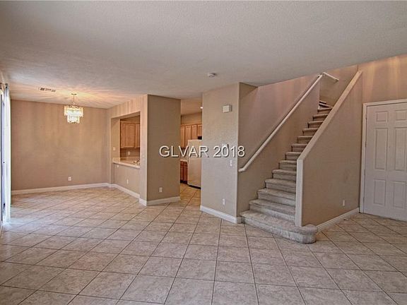 3rd image of 10097 Capistrello Ave