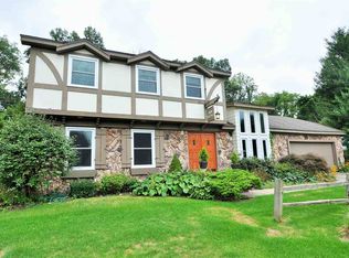 20586 Old Mill Rd, South Bend, IN 46637