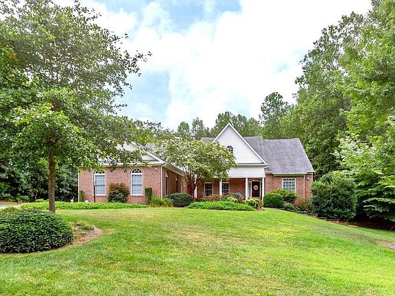 3rd image of 78 Madeline Ln