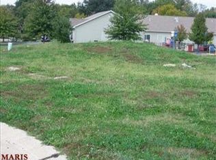 1321 Kennington Dr, Lake St Louis, MO 63367
