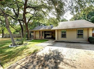10054 Woodland Village Dr, Austin, TX 78750