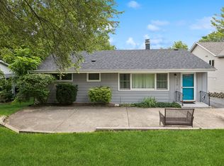 1210 Maple St, Lake In The Hills, IL 60156