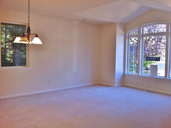 4th image of 7089 McCormick Woods Dr SW