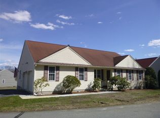 8 Stockton Dr, Nashua, NH 03063