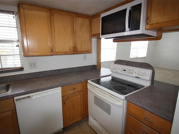3rd image of 1000 S SEMORAN BOULEVARD #306