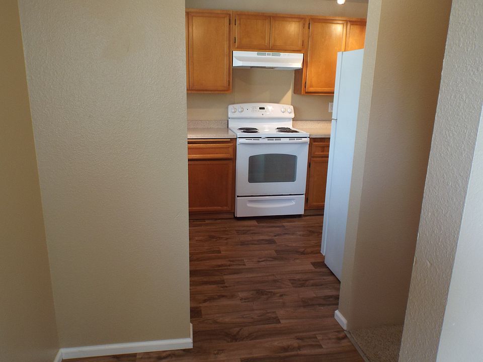 Kitchen from entry